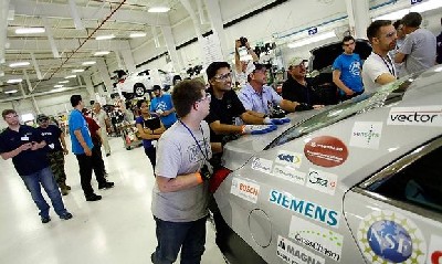 U.S. Automakers take on Silicon Valley in search for tech talent